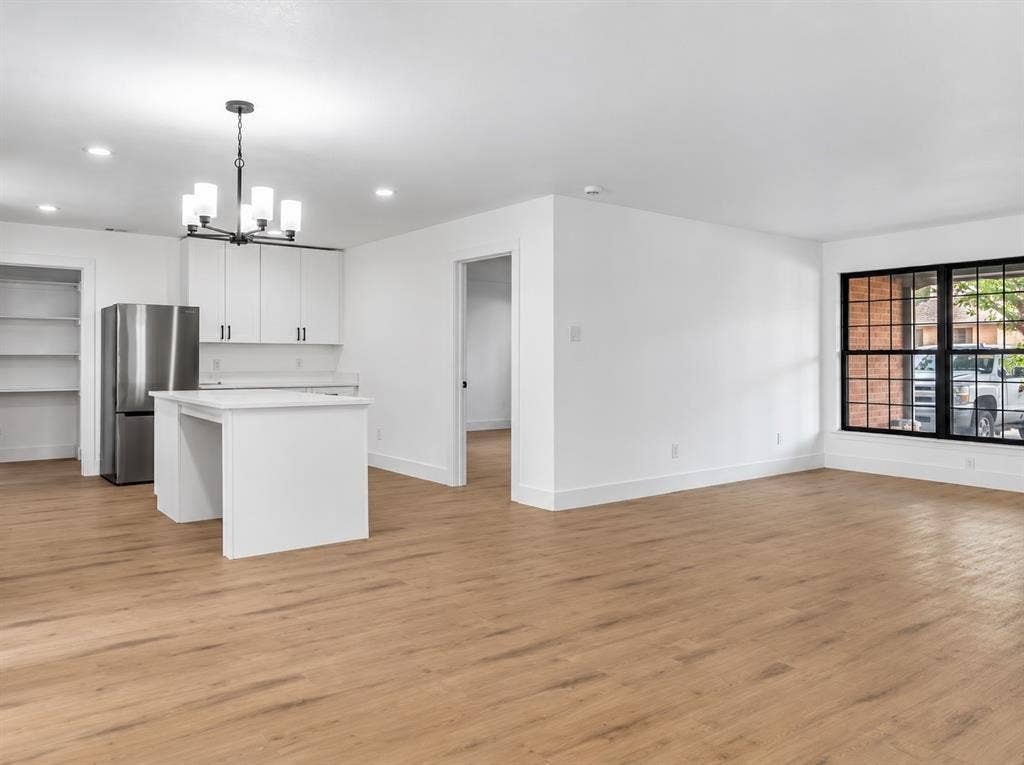 7207 Greenspan Avenue, Dallas, TX 75232 7207 Greenspan Avenue, Dallas, TX 75232