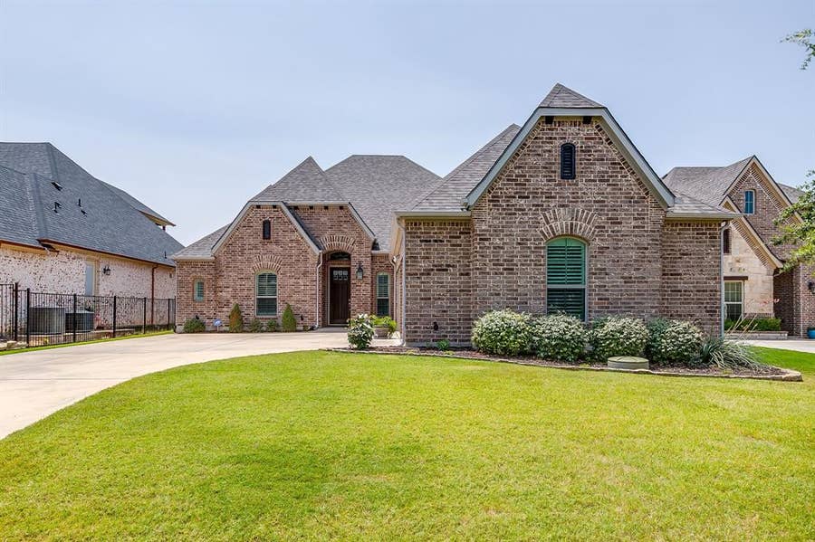 Property photo for 12409 Eagle Narrows Drive, Fort Worth, TX