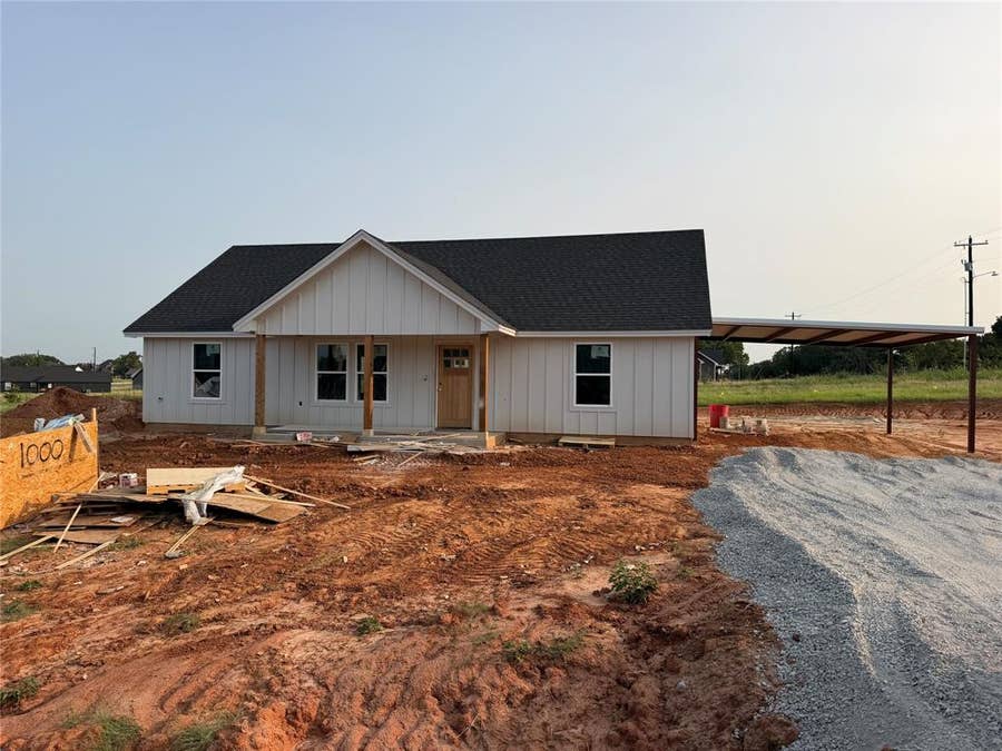 Property photo for 1000 Virgil Court, Springtown, TX