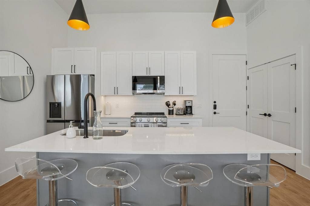6418 Maple Avenue, #307, Dallas, TX 75235 6418 Maple Avenue, #307, Dallas, TX 75235