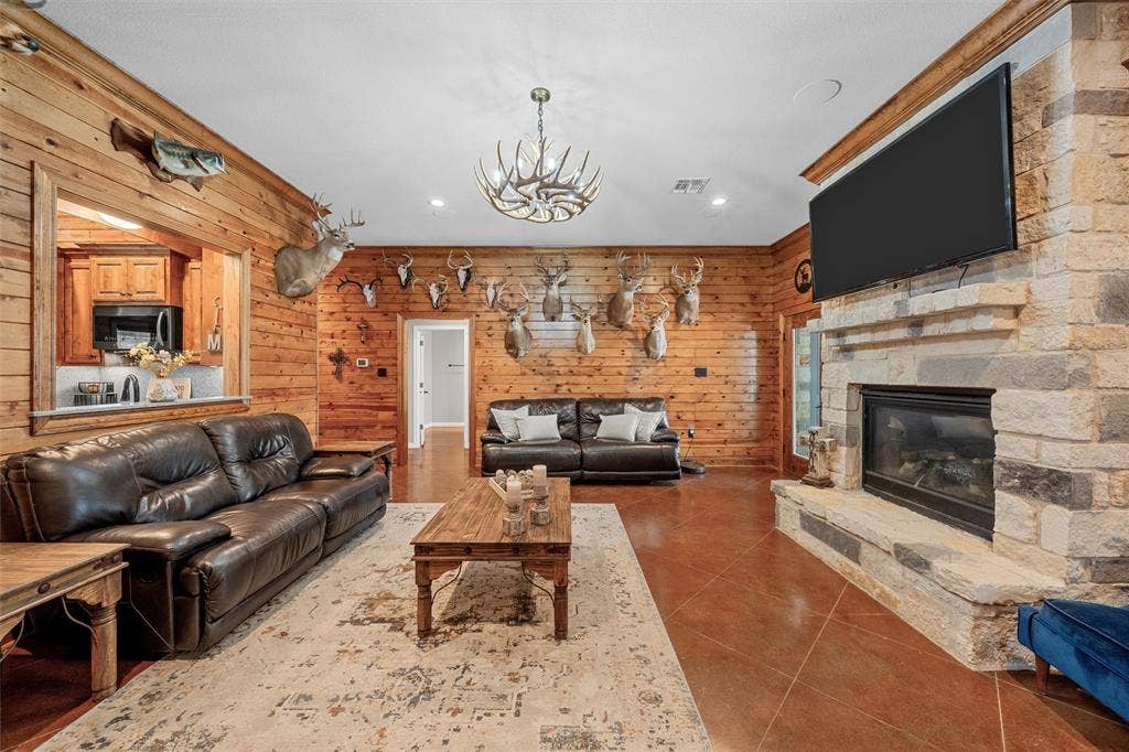 1200 N Davis Street, West, TX 76691 1200 N Davis Street, West, TX 76691
