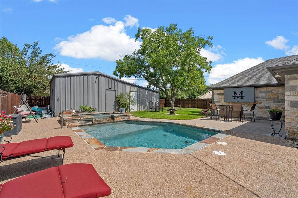 1200 N Davis Street, West, TX 76691 1200 N Davis Street, West, TX 76691