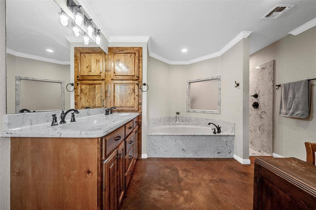 1200 N Davis Street, West, TX 76691 1200 N Davis Street, West, TX 76691