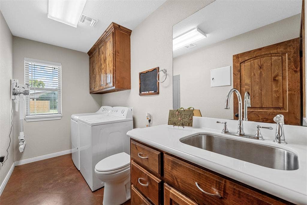 1200 N Davis Street, West, TX 76691 1200 N Davis Street, West, TX 76691
