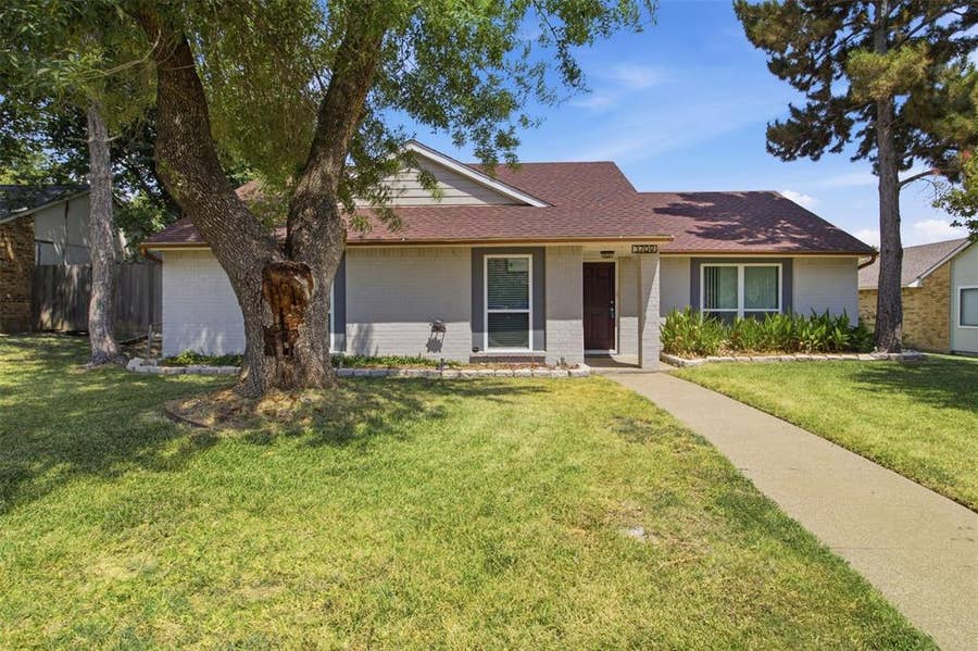 Property photo for 3709 Yaupon Drive, Grand Prairie, TX