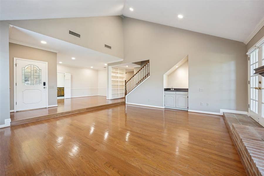 Property photo for 4043 Morman Lane, Addison, TX