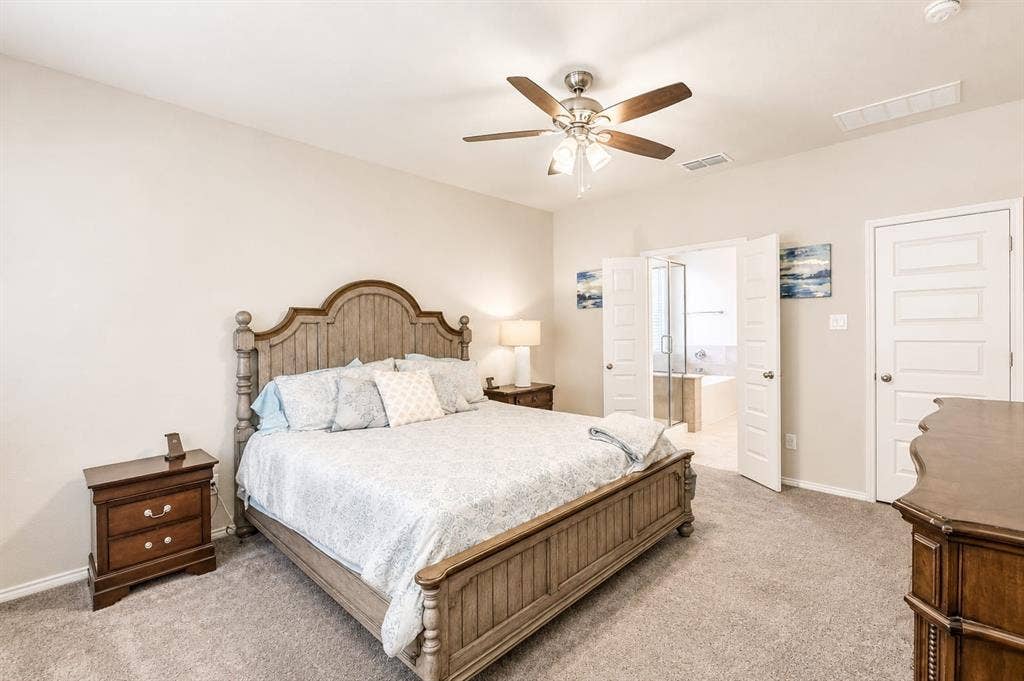1813 Bellatrix Drive, Haslet, TX 76052 1813 Bellatrix Drive, Haslet, TX 76052