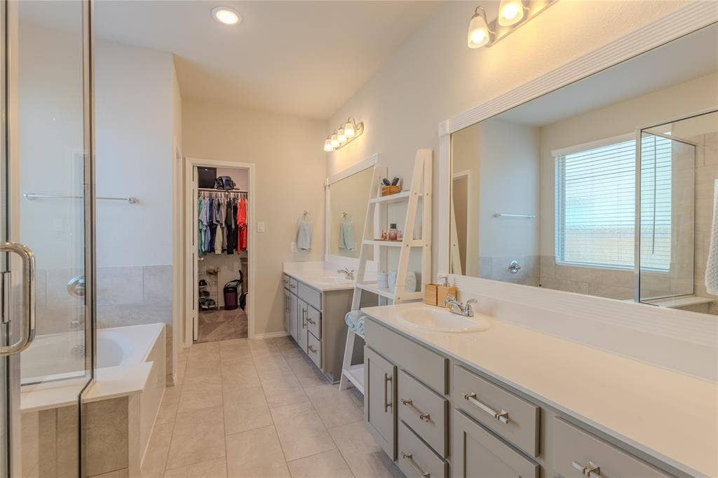 1813 Bellatrix Drive, Haslet, TX 76052 1813 Bellatrix Drive, Haslet, TX 76052