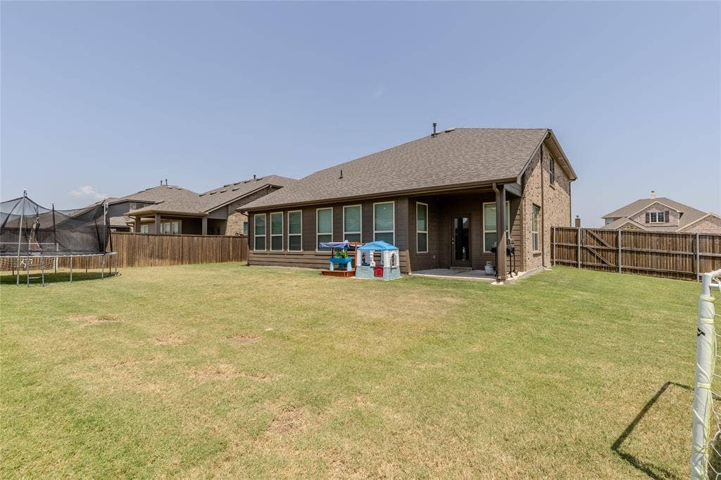 1813 Bellatrix Drive, Haslet, TX 76052 1813 Bellatrix Drive, Haslet, TX 76052
