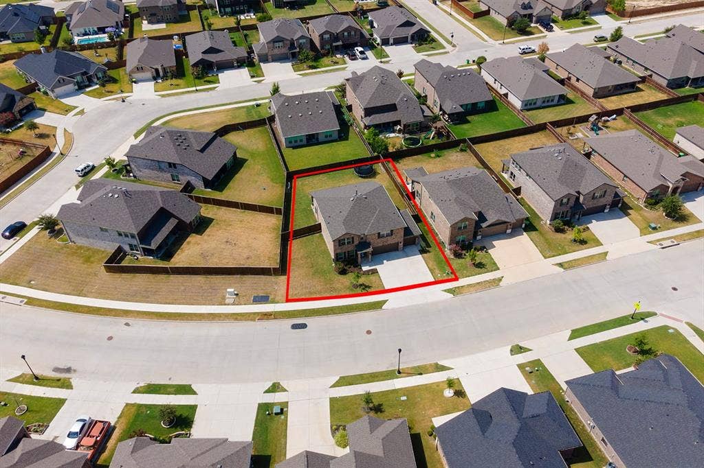 1813 Bellatrix Drive, Haslet, TX 76052 1813 Bellatrix Drive, Haslet, TX 76052