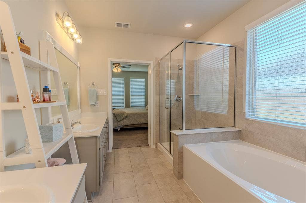 1813 Bellatrix Drive, Haslet, TX 76052 1813 Bellatrix Drive, Haslet, TX 76052