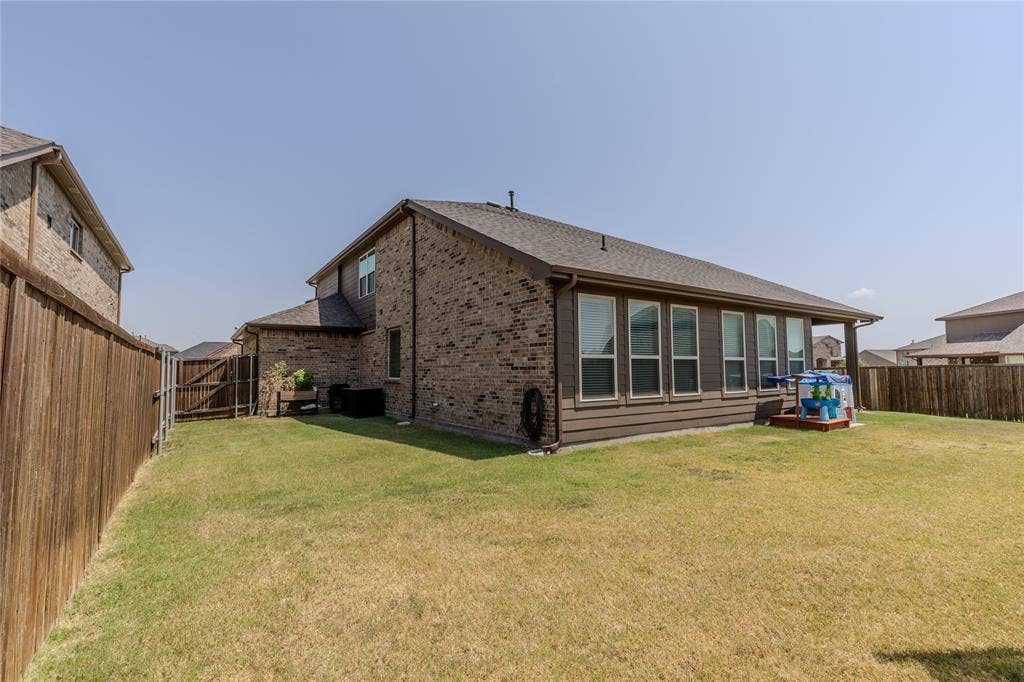 1813 Bellatrix Drive, Haslet, TX 76052 1813 Bellatrix Drive, Haslet, TX 76052