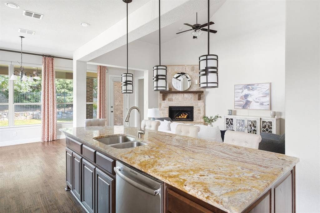 2724 Piersall Drive, McKinney, TX 75072 2724 Piersall Drive, McKinney, TX 75072