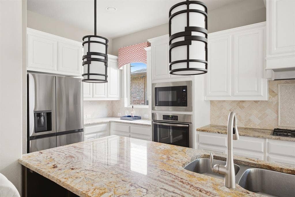 2724 Piersall Drive, McKinney, TX 75072 2724 Piersall Drive, McKinney, TX 75072