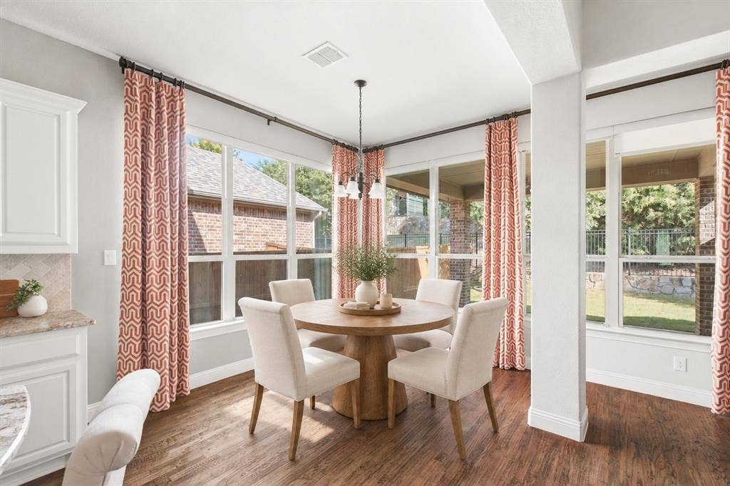 2724 Piersall Drive, McKinney, TX 75072 Virtually Staged
