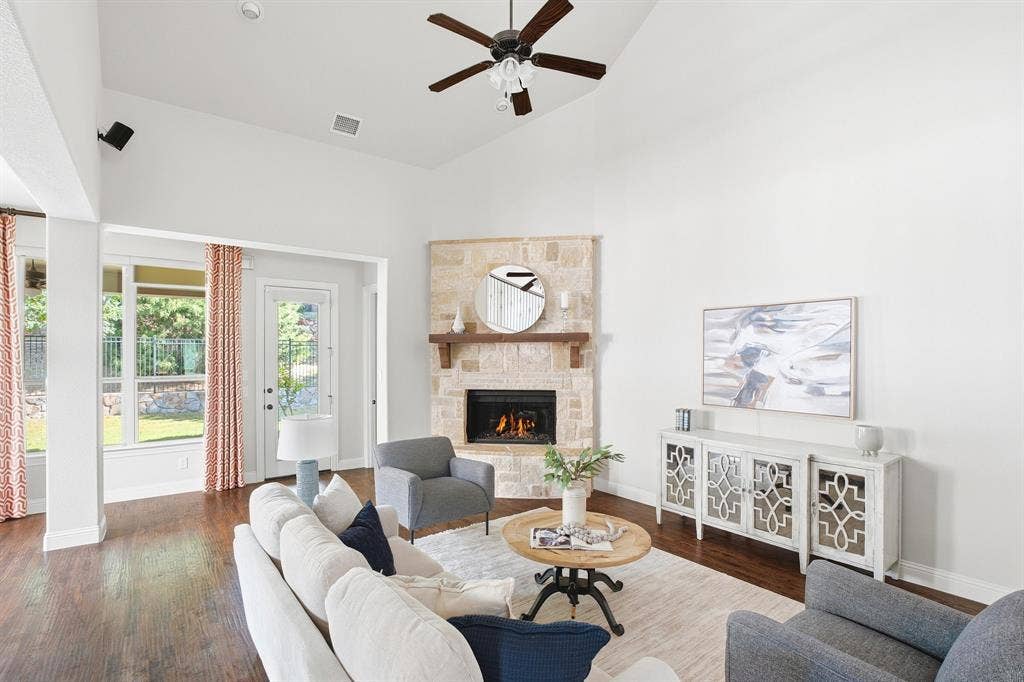 2724 Piersall Drive, McKinney, TX 75072 2724 Piersall Drive, McKinney, TX 75072