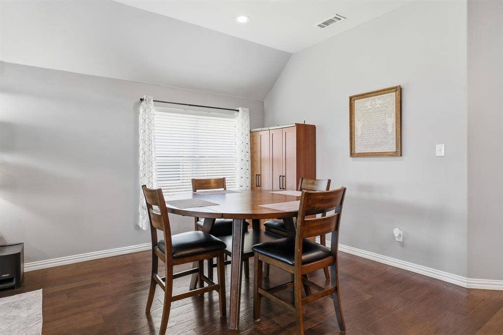 1556 Seminole Drive, Forney, TX 75126 Dining area