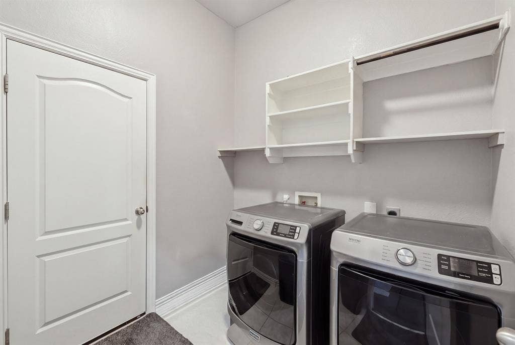 1556 Seminole Drive, Forney, TX 75126 Large laundry room located off the garage entry