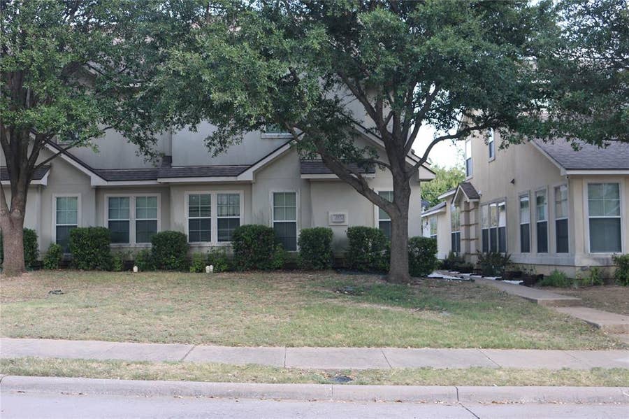 Property photo for 327 Regency Drive, Allen, TX
