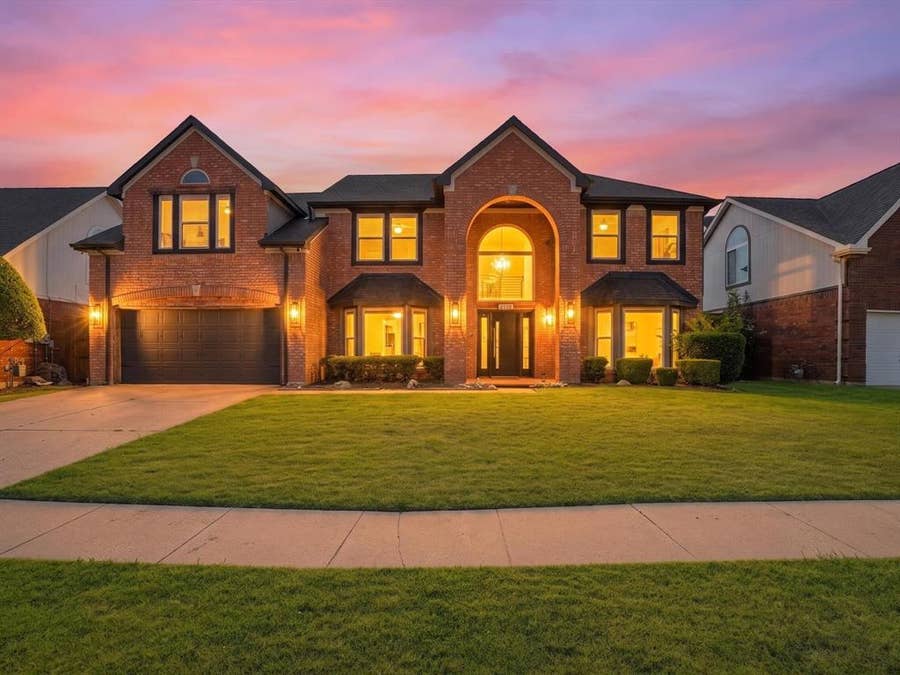 Property photo for 409 Baldwin Street, Grand Prairie, TX