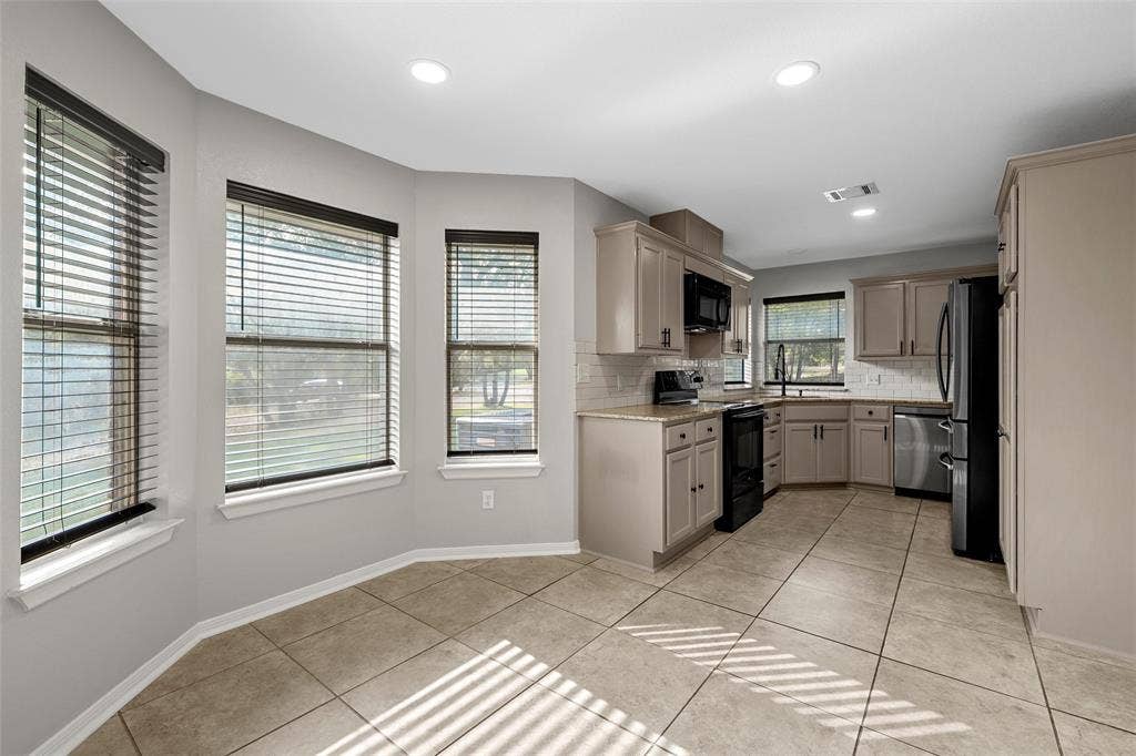 3044 Oak Ridge Road, Crawford, TX 76638 3044 Oak Ridge Road, Crawford, TX 76638