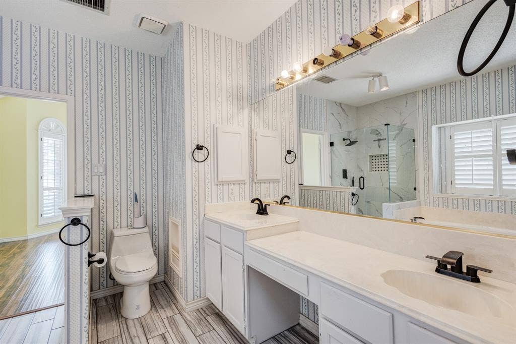 1726 Northampton Drive, Rowlett, TX 75089 1726 Northampton Drive, Rowlett, TX 75089