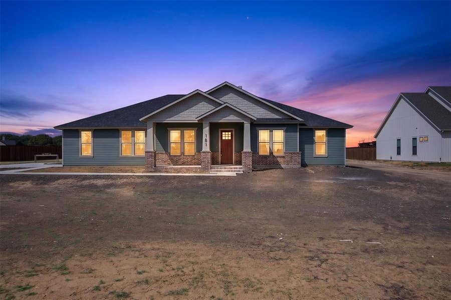 Property photo for 181 CHISHOLM Trail, Waxahachie, TX