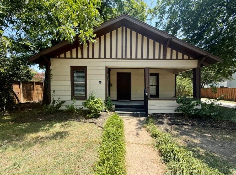 Property photo for 603 Barnes Street, McKinney, TX