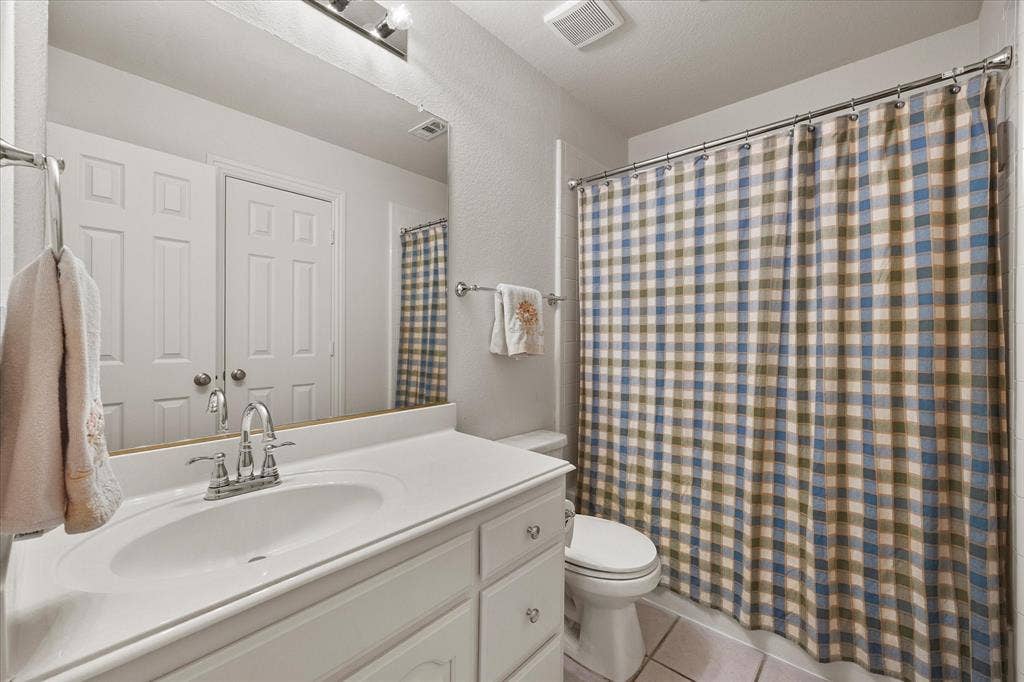 ensuite bathroom 2nd floor