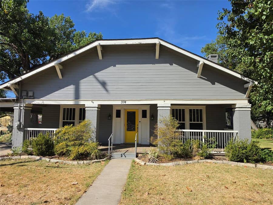Property photo for 374 S Preston Street, Van Alstyne, TX