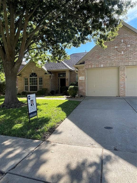 Property photo for 1004 Royal Oaks Drive, McKinney, TX