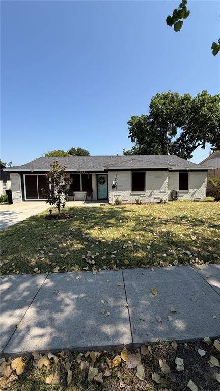 Property photo for 1001 E Linda Drive, Garland, TX