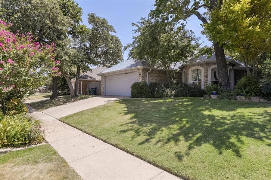 Property photo for 4908 Arborgate Drive, Arlington, TX