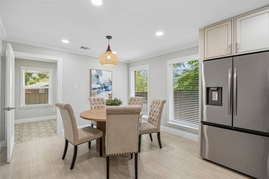 1231 S Montclair Avenue, Dallas, TX 75208