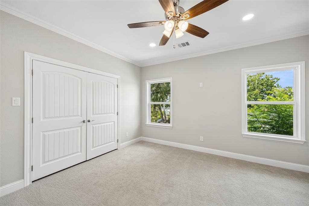 1231 S Montclair Avenue, Dallas, TX 75208