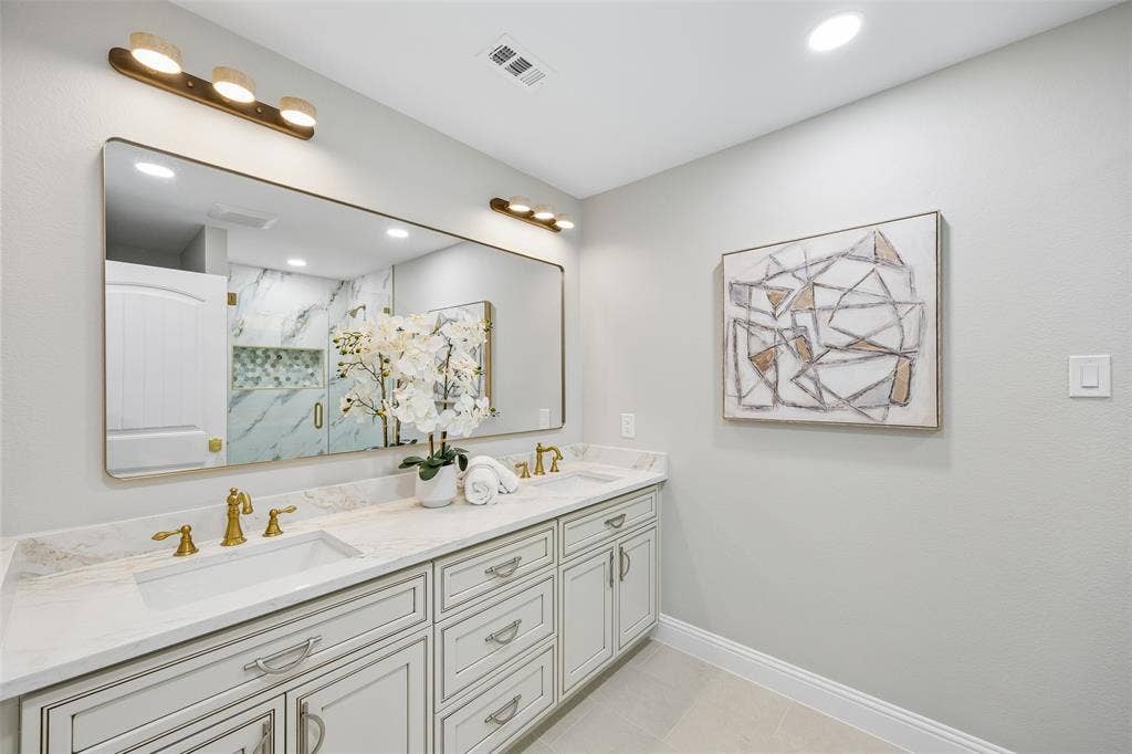 1231 S Montclair Avenue, Dallas, TX 75208