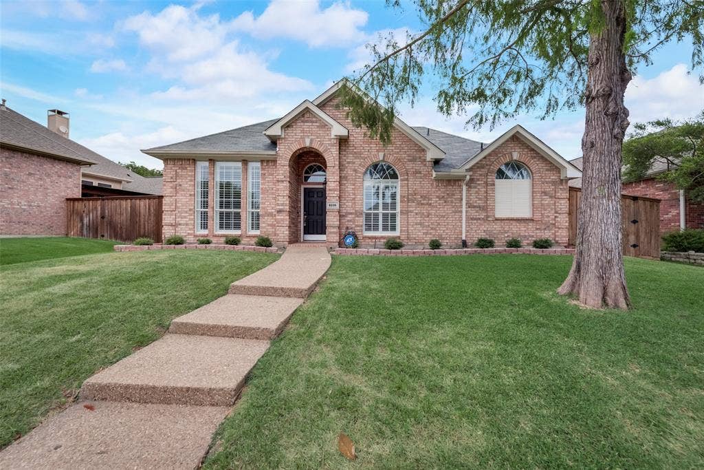 4008 Daden Oaks Drive, Plano, TX 75093 4008 Daden Oaks Drive, Plano, TX 75093