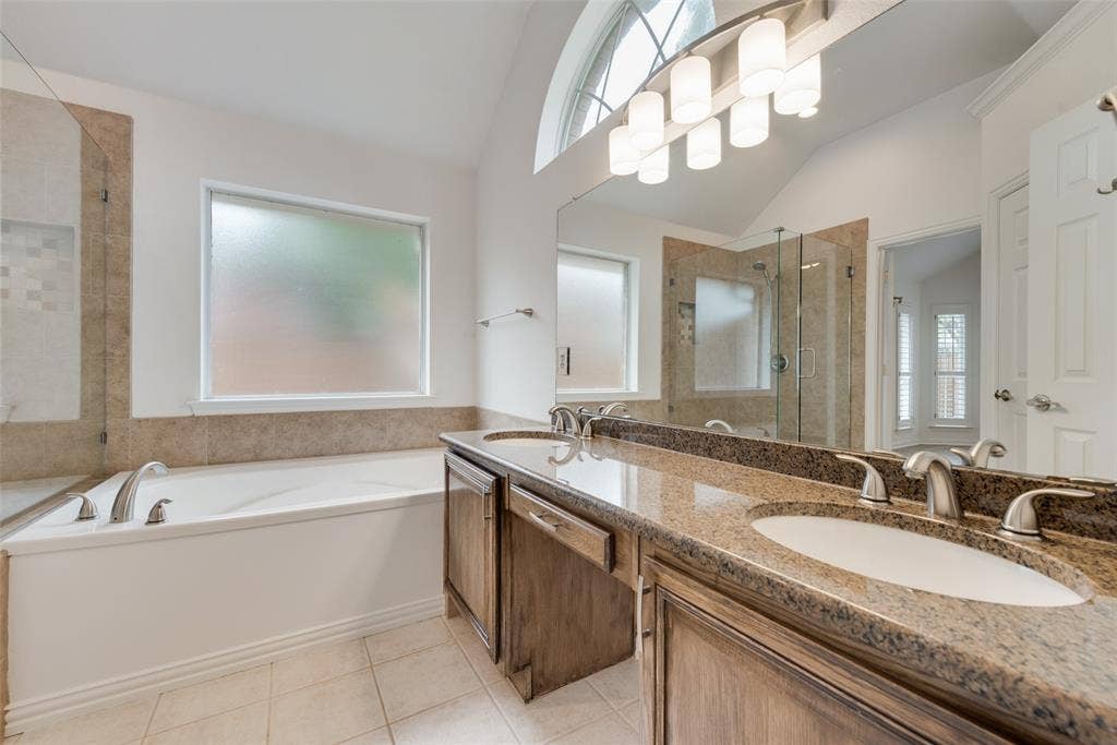 4008 Daden Oaks Drive, Plano, TX 75093 4008 Daden Oaks Drive, Plano, TX 75093