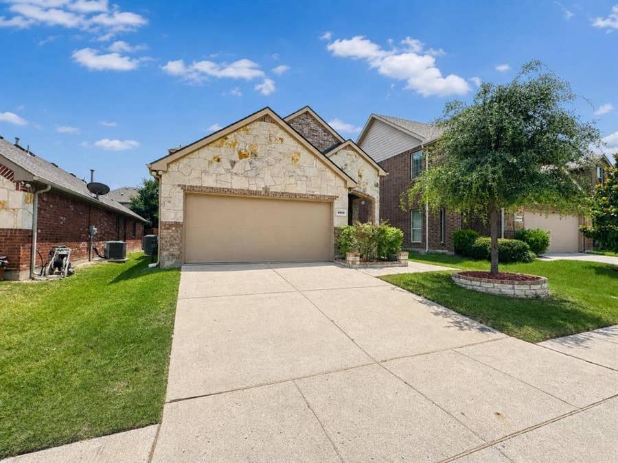 Property photo for 9929 Pronghorn Road, McKinney, TX