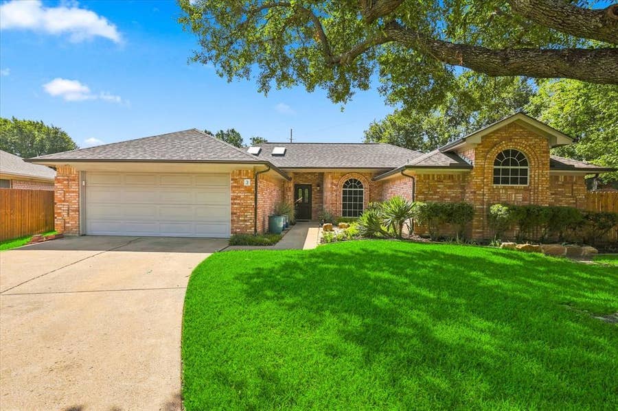 Property photo for 3 Roaring Creek Court, Trophy Club, TX