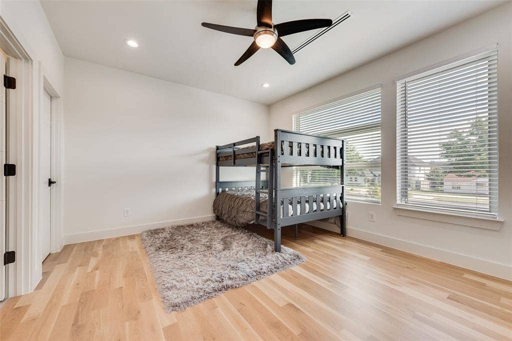 6411 Royal Lane, Dallas, TX 75230 6411 Royal Lane, Dallas, TX 75230