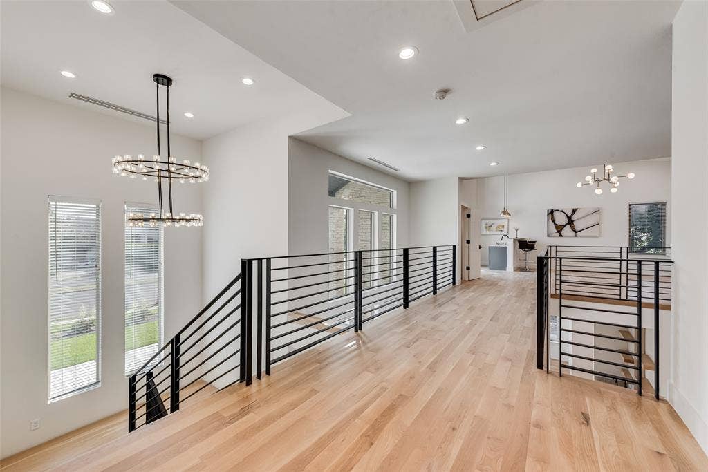 6411 Royal Lane, Dallas, TX 75230 6411 Royal Lane, Dallas, TX 75230