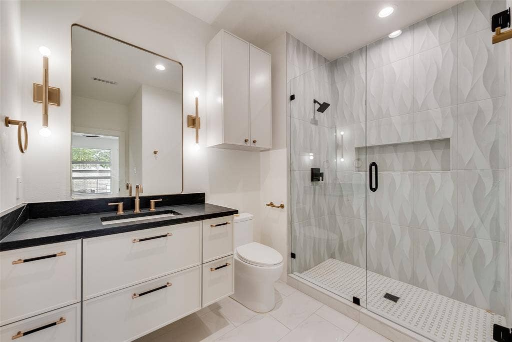 6411 Royal Lane, Dallas, TX 75230 6411 Royal Lane, Dallas, TX 75230