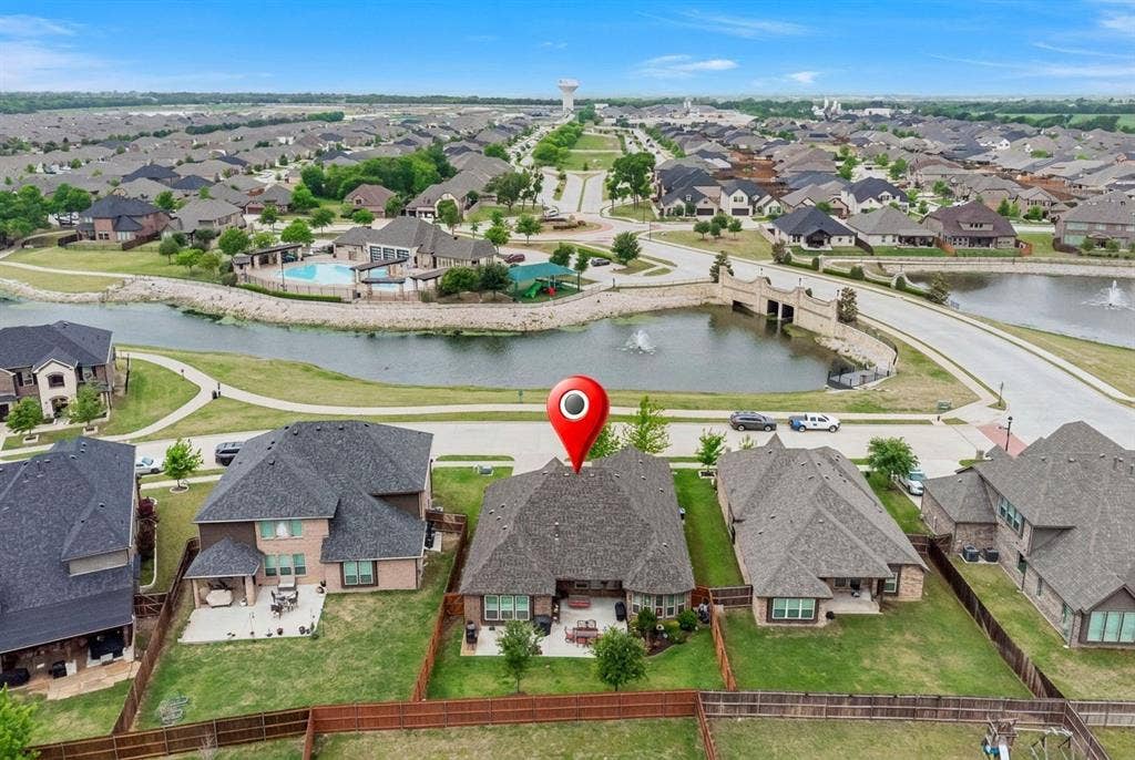 Great location near neighborhood amenities and stunning pond & fountain views.