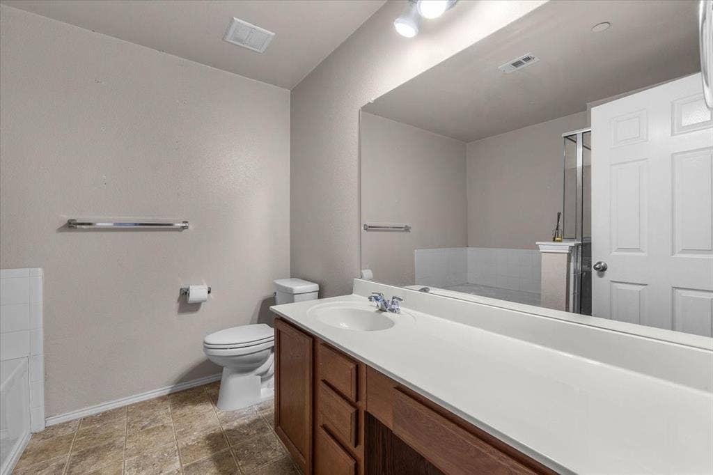 2200 Oklahoma Avenue, Plano, TX 75074 2200 Oklahoma Avenue, Plano, TX 75074