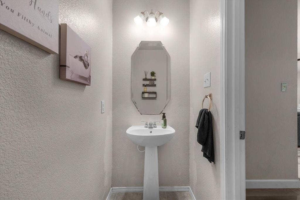 2200 Oklahoma Avenue, Plano, TX 75074 2200 Oklahoma Avenue, Plano, TX 75074