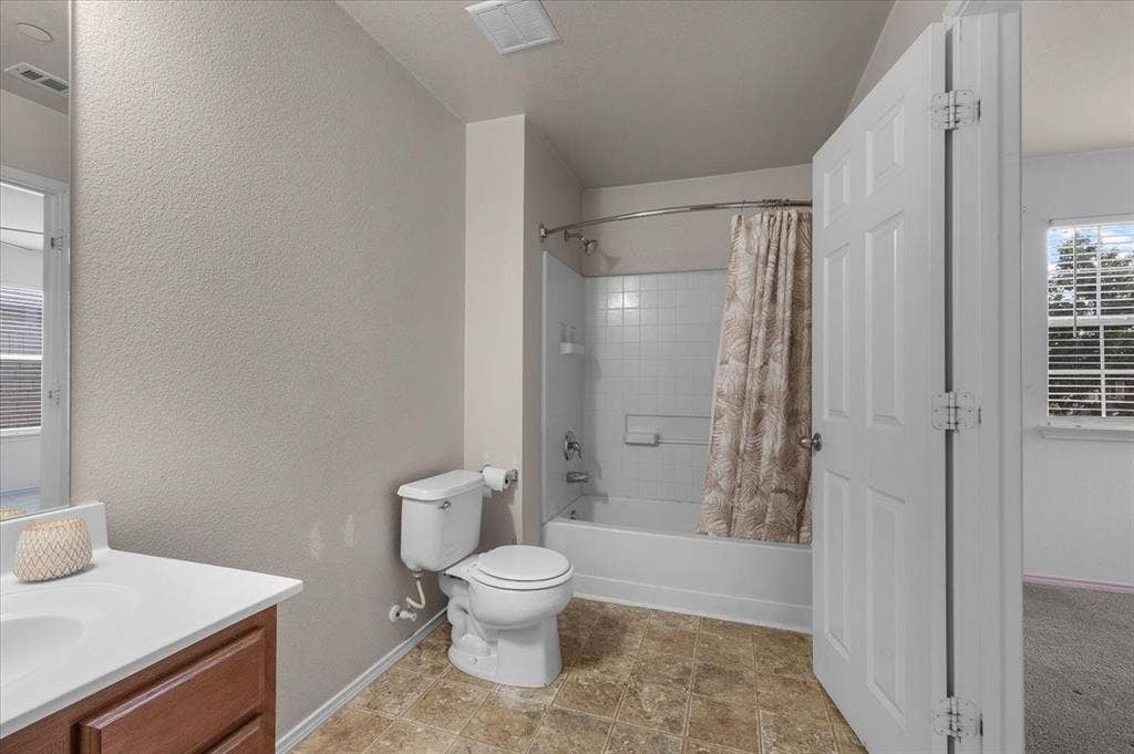 2200 Oklahoma Avenue, Plano, TX 75074 2200 Oklahoma Avenue, Plano, TX 75074