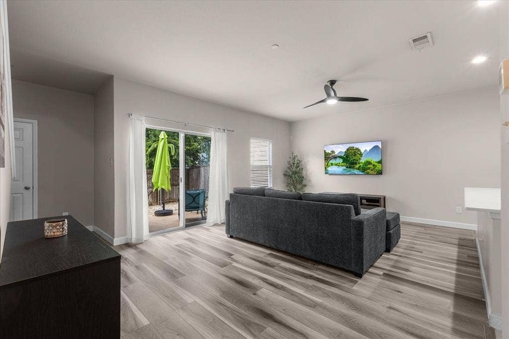 2200 Oklahoma Avenue, Plano, TX 75074 2200 Oklahoma Avenue, Plano, TX 75074