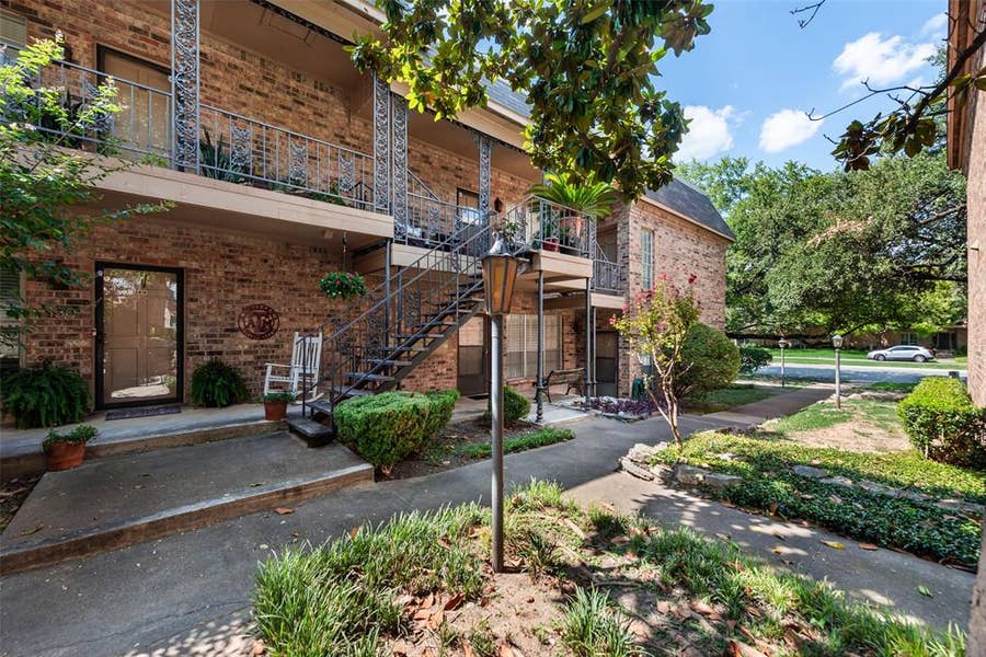 Property photo for 4349 Bellaire Drive S, #228S, Fort Worth, TX