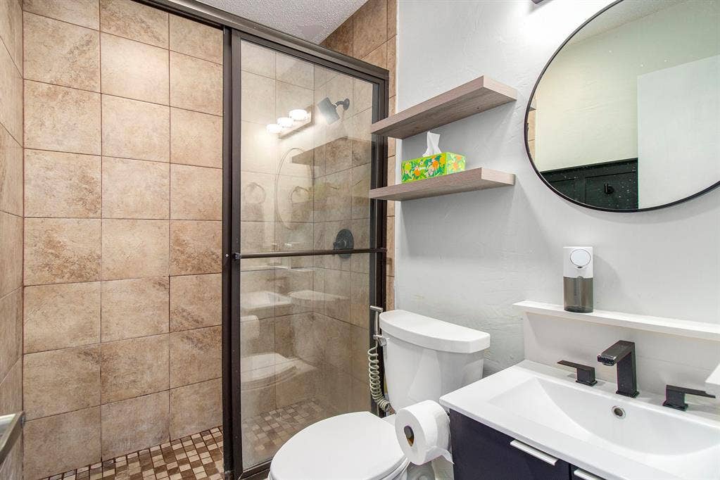 1014 Terrace Trail, Carrollton, TX 75006 1014 Terrace Trail, Carrollton, TX 75006